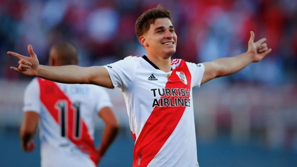 Julián Álvarez les trajo tranquilidad a Gallardo y a Scaloni