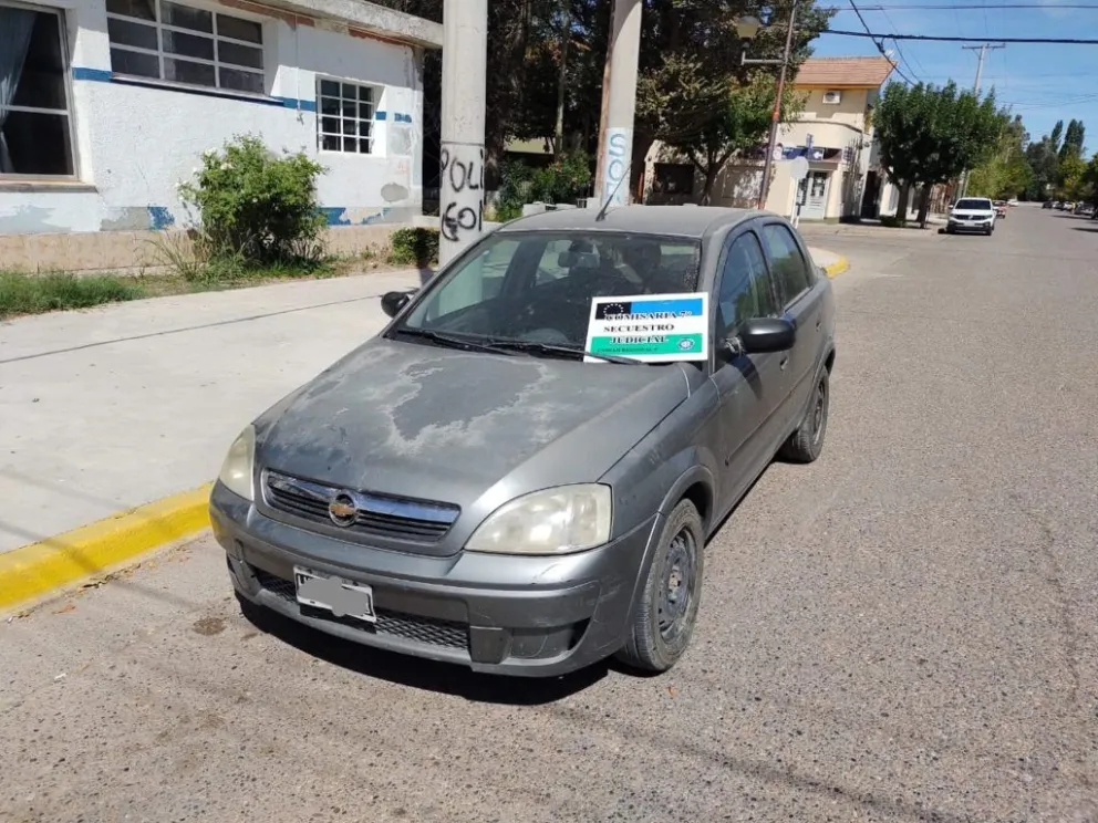 Insólito: vendían autos truchos en pleno centro