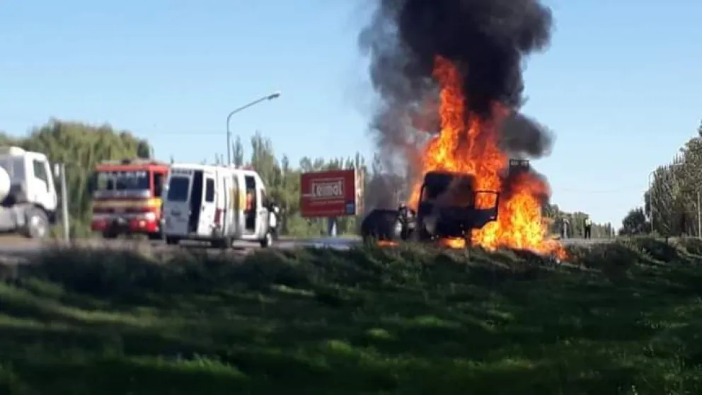 Tragedia en la Ruta 22: una estudiante de la UNCO falleció tras chocar con un camión 