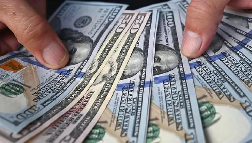 Importante baja del dólar blue: cotización del 1 de febrero