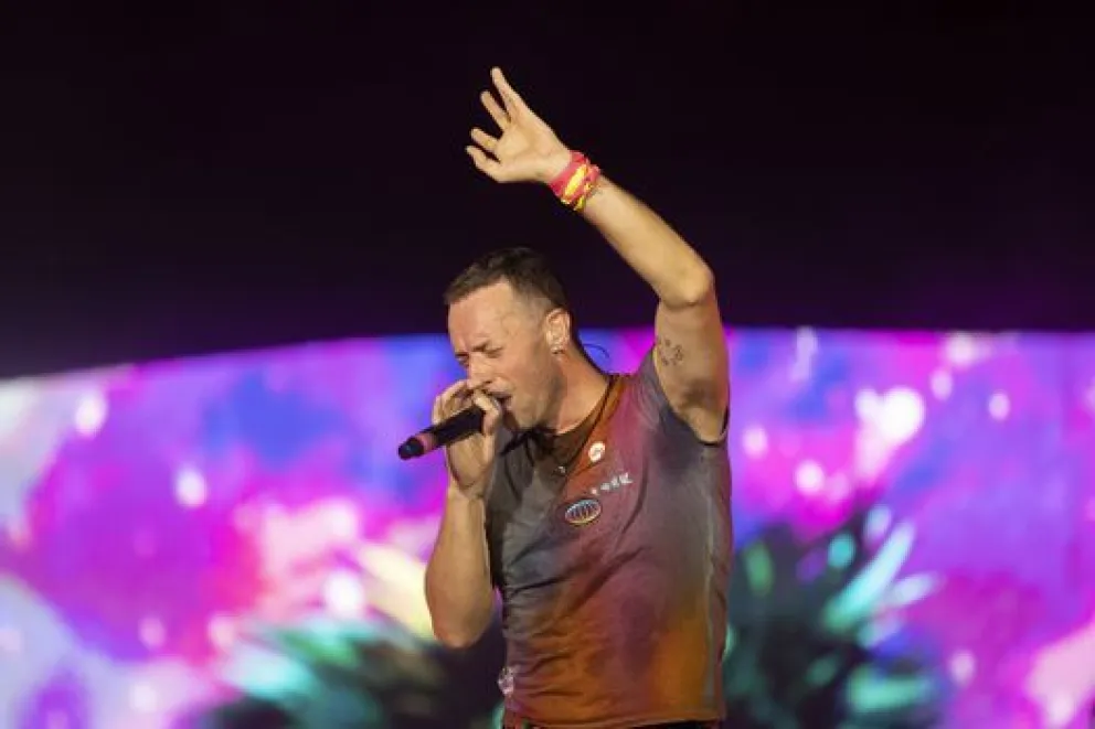 VIDEO: Coldplay y una impresionante versión de "Bachata Rosa" de Juan Luis Guerra