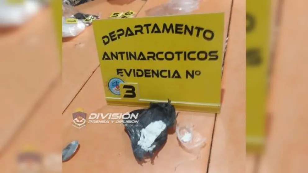 Narcomenudeo: cayeron dos transas, secuestraron armas y drogas