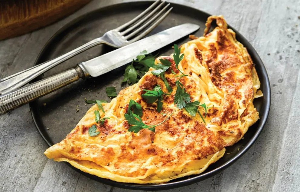 En pocos minutos: prepará un omelette de papa relleno, ¡riquísimo!