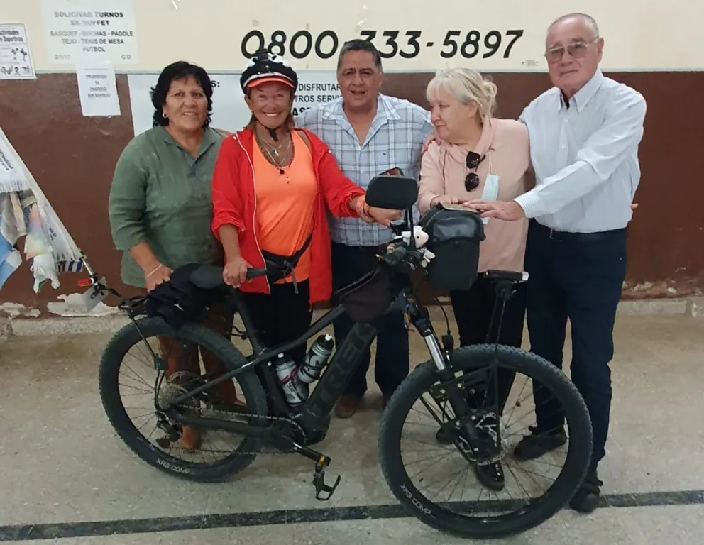 Unió Roca con Viedma en bici para homenajear a los veteranos de Malvinas