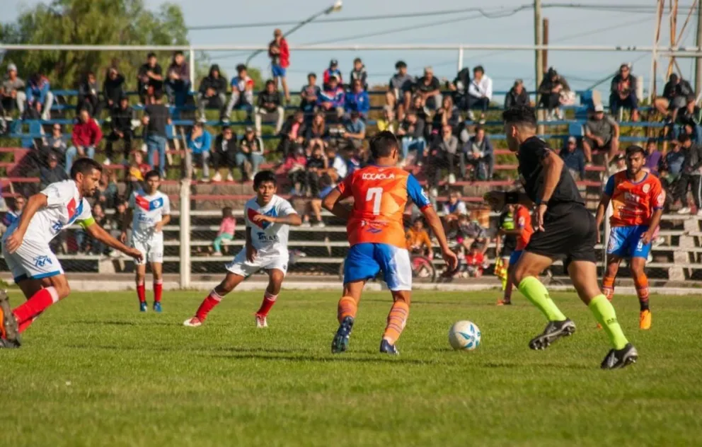 Liga Confluencia: Se le escapó sobre el final a Deportivo Roca y Cimac no sumó