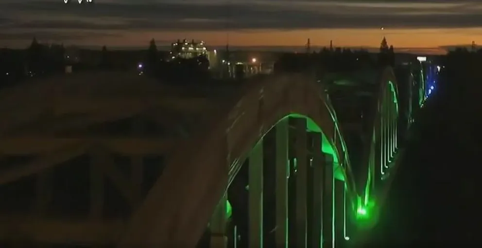 Invertirán 70 millones en la iluminación permanente del puente carretero