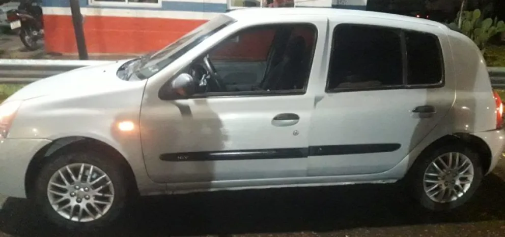 Detuvieron un vehículo con pedido de secuestro en Roca y decomisaron 80 kilos de carne