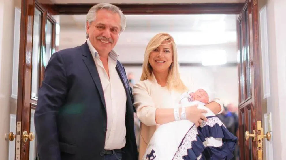 Alberto Fernández y Fabiola Yañez presentaron a Francisco: “Es un momento de mucha felicidad”