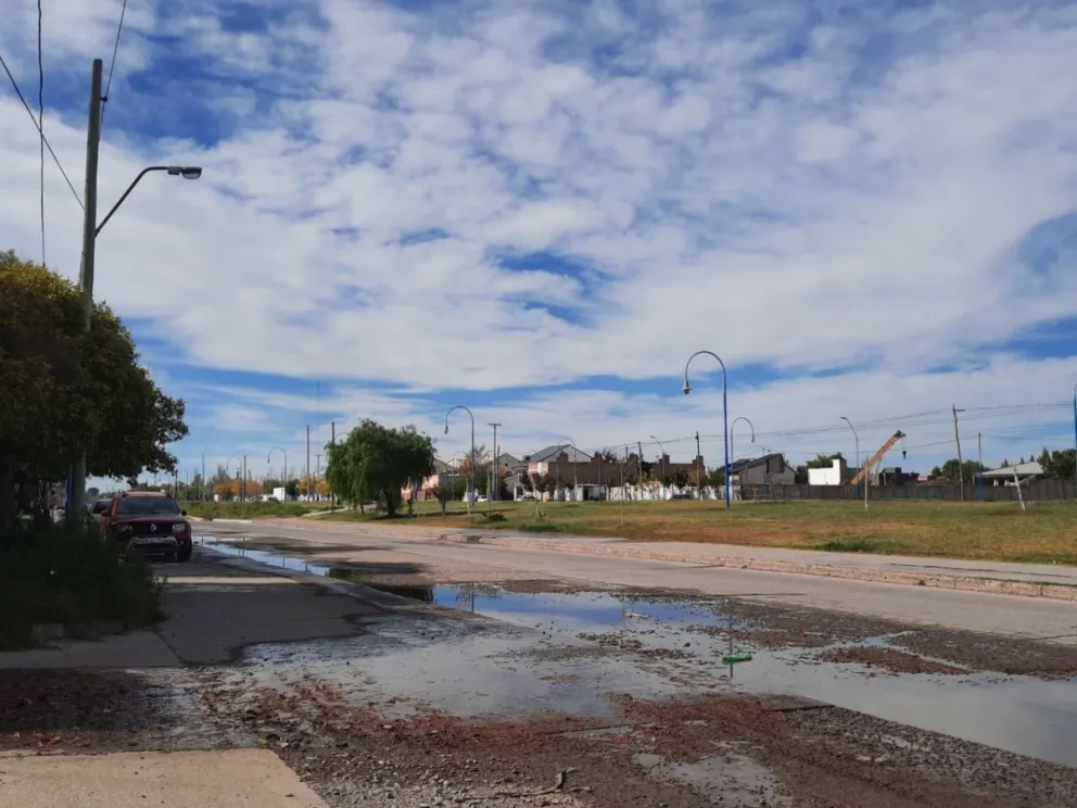 Labraron más de 60 actas por pérdidas de agua en distintos puntos de la ciudad 