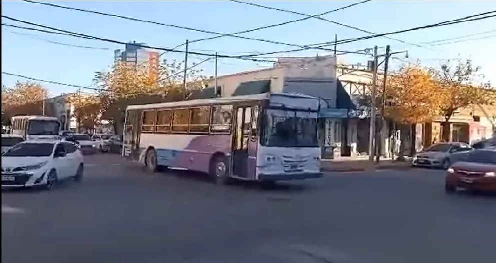 ¿Cómo será el servicio de colectivos este domingo?