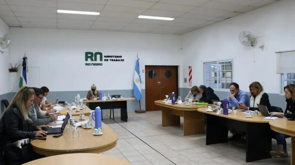 Hubo nueva propuesta del Gobierno y Unter pidió la renuncia de Carrizo