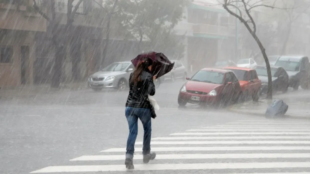 Día lluvioso en el Alto Valle: conocé las recomendaciones 