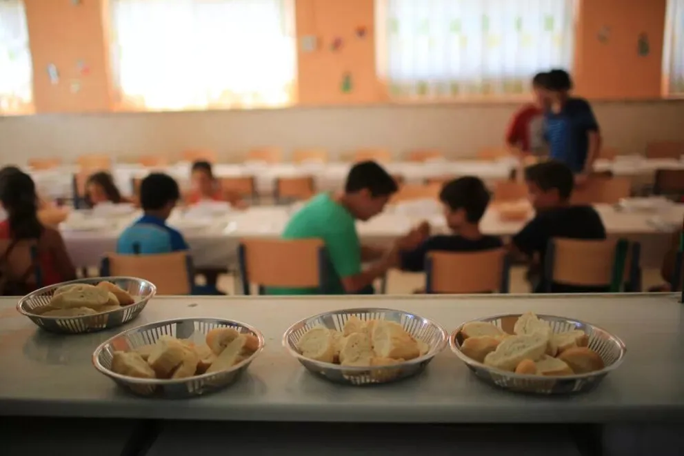 Aseguran que "los alimentos están garantizados en las escuelas roquenses"