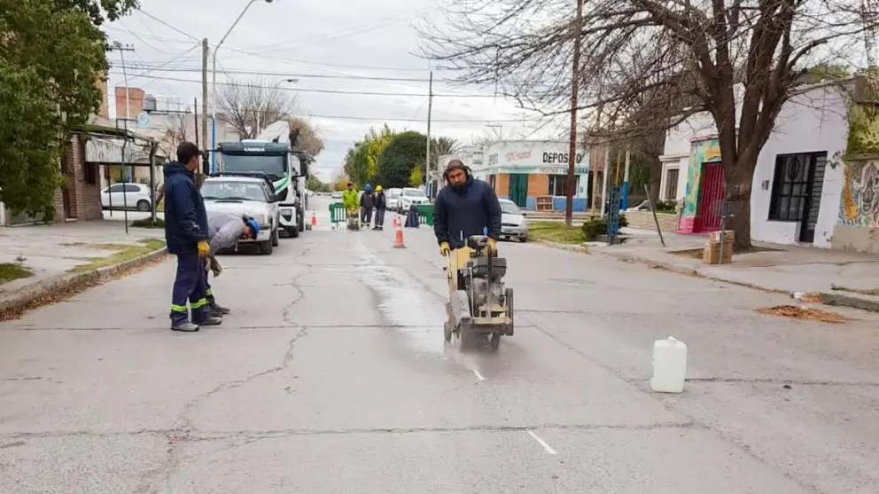 Avances en la obra de recambio cloacal en la zona de 9 de Julio y San Juan