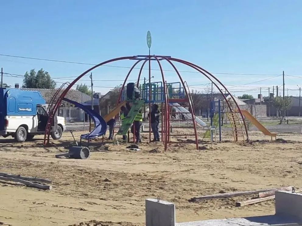 El barrio 260 viviendas tendrá un nuevo multijuego para los más chicos