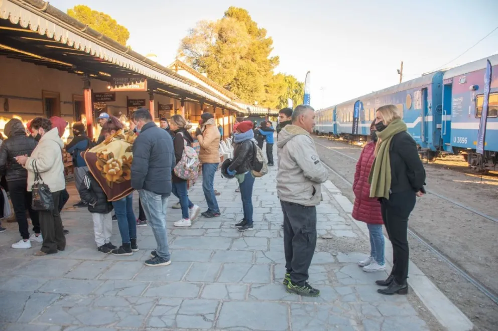 Más de 10 mil personas se atendieron en el tren sanitario