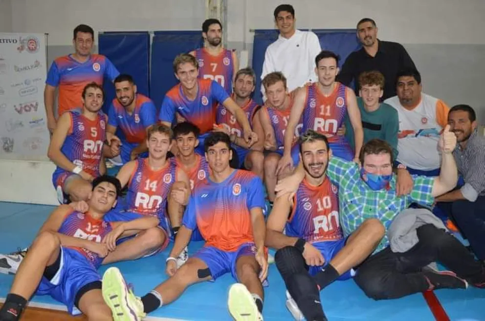 Deportivo Roca se juega el pase a los playoffs esta noche ante Centenario