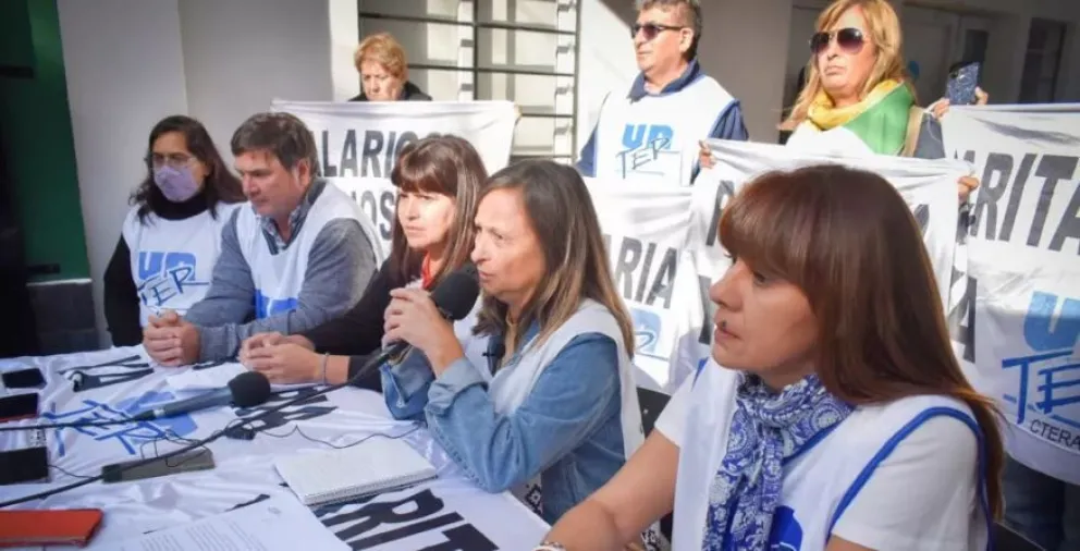 Conflicto docente: por los descuentos habrá paro el viernes 6 y lunes 9 con movilización en Viedma