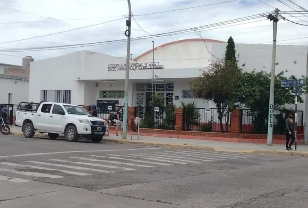 Tiraron gas pimienta en la escuela y algunos estudiantes terminaron en el Hospital