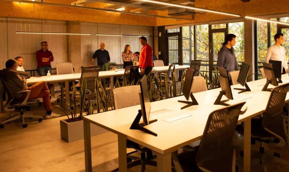 Son de Roca y exportan soluciones tecnológicas al mundo