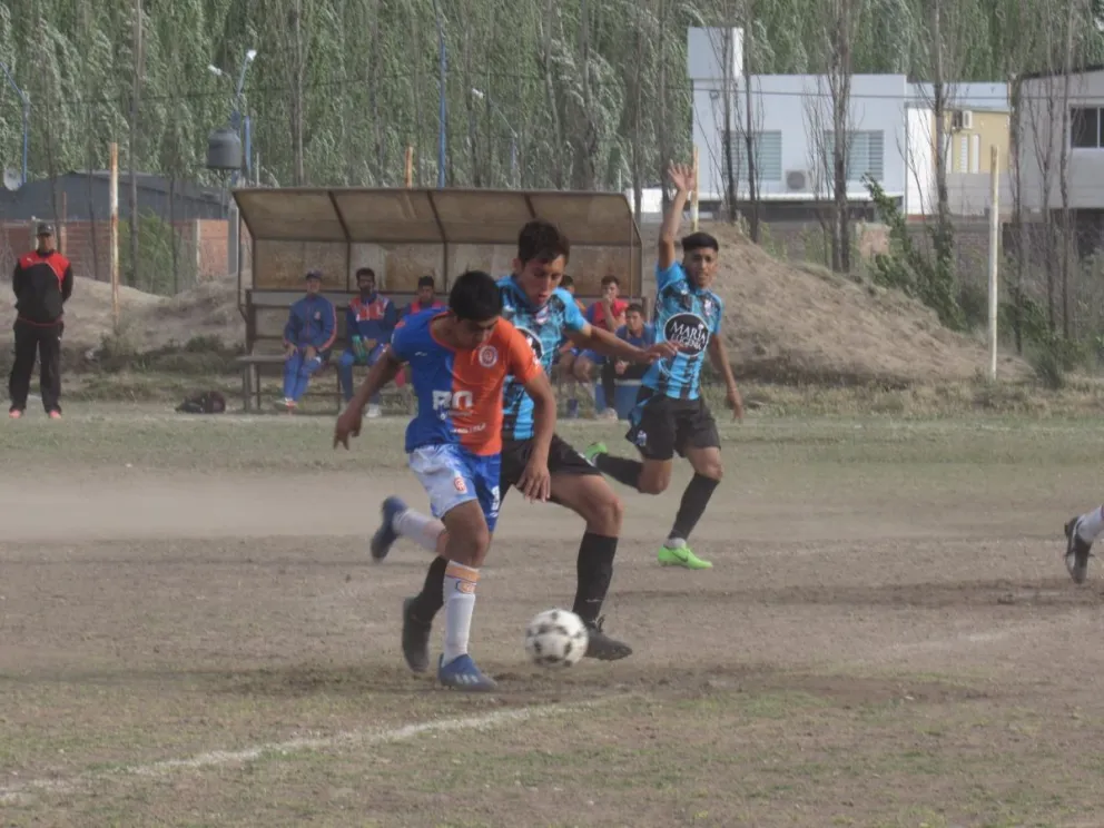Liga Confluencia: Habrá duelo roquense este domingo