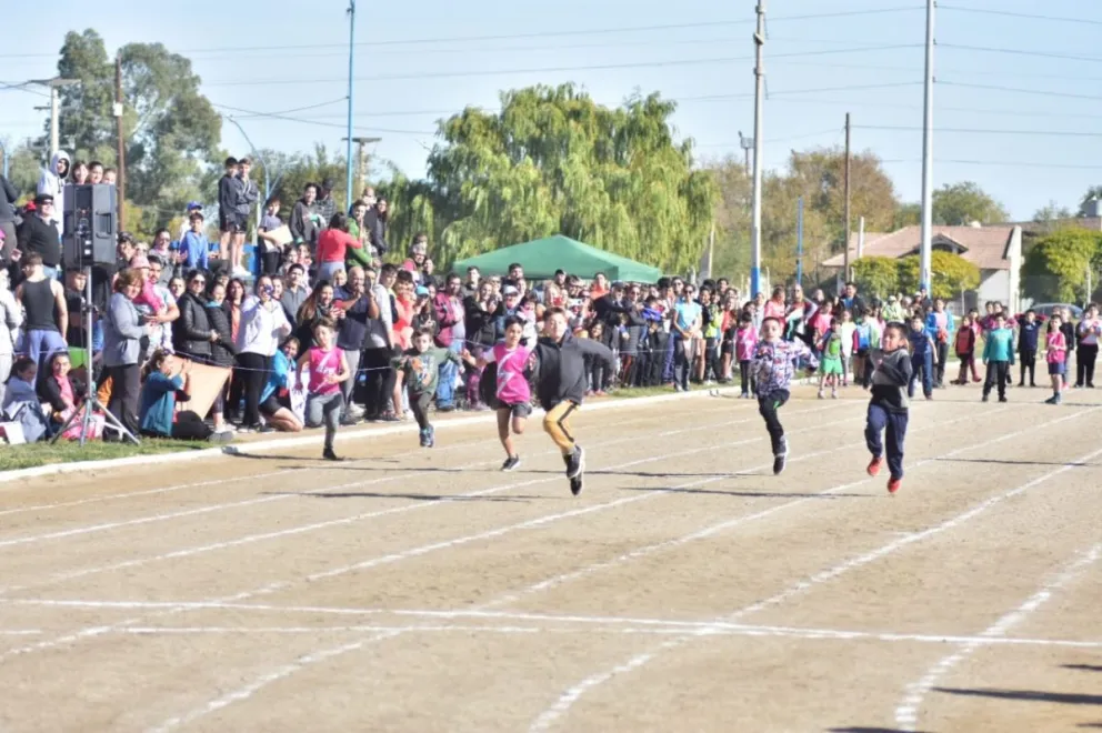 El atletismo y sus impulsores estuvieron de fiesta hoy en la ciudad