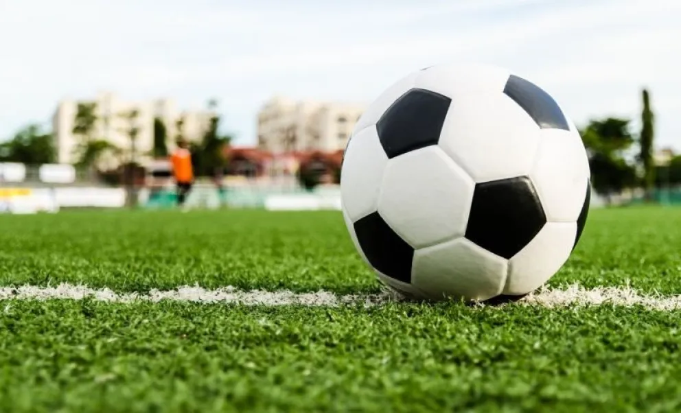 Otra vez el fútbol amateur está de luto: falleció un jugador luego de un partido